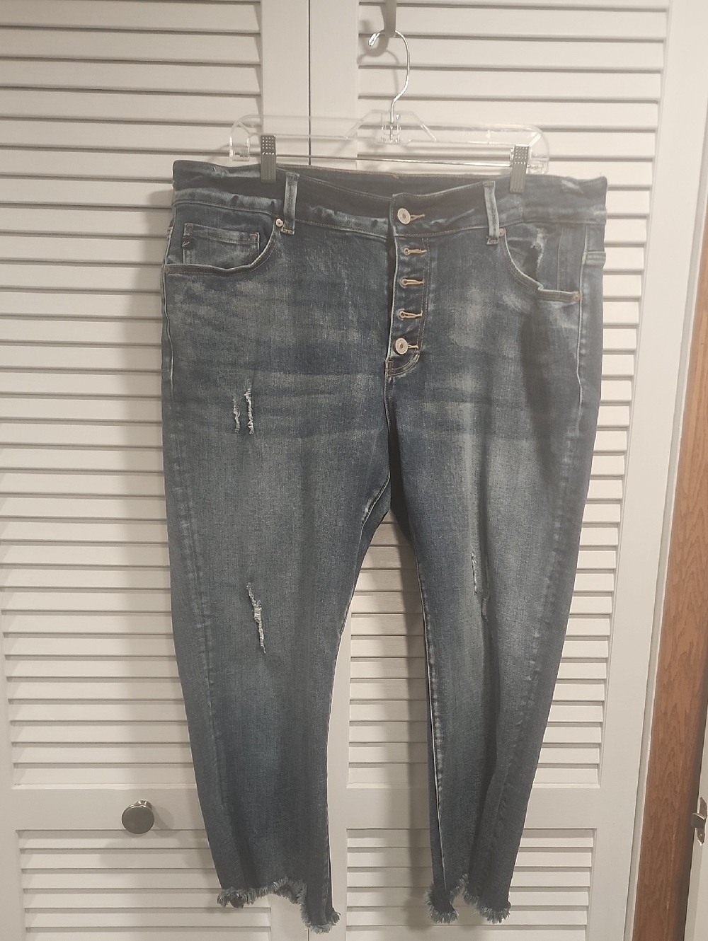 KanCan Distressed Button-Fly Cropped Jeans - Blue